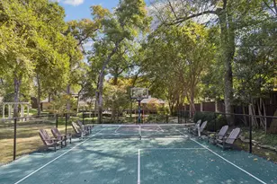 9941 Strait Ln, Dallas, TX 75220 - Photo 31