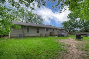 601 N 4th St, Wills Point, TX 75169 - Photo 37