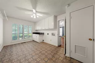 8941 Raven Dr, Woodway, TX 76712 - Photo 5
