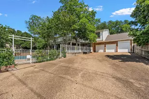 8941 Raven Dr, Woodway, TX 76712 - Photo 29