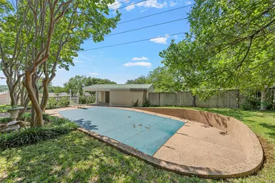 8941 Raven Drive, Woodway, TX 76712 - Photo 25