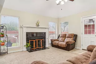 9208 Winslow Ct, North Richland Hills, TX 76182 - Photo 5