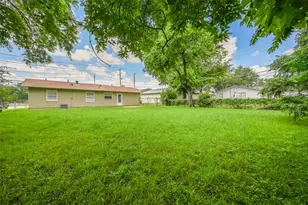1905 S Cooper St, Arlington, TX 76010 - Photo 15