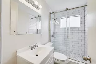 1905 S Cooper St, Arlington, TX 76010 - Photo 13