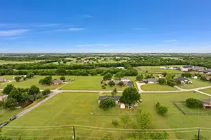 11345 Jennifer Cir, Sanger, TX 76266 - Photo 3
