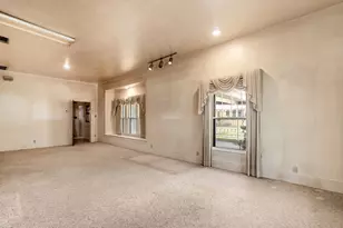 604 S Pearl St, Trenton, TX 75490 - Photo 13