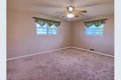 933 N Main Street, Muenster, TX 76252 - Photo 11