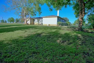 933 N Main St, Muenster, TX 76252 - Photo 25