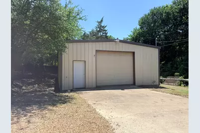 305 Twin Lakes Drive, Waxahachie, TX 75165 - Photo 23