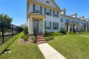 8913 Swallowtail St, Frisco, TX 75035 - Photo 3