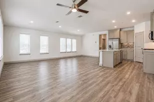 8913 Swallowtail St, Frisco, TX 75035 - Photo 7