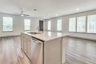 8913 Swallowtail St, Frisco, TX 75035 - Photo 9