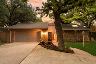 435 W Northgate Dr, Irving, TX 75062 - Photo 1