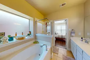 2113 Lanshire Dr, McKinney, TX 75072 - Photo 9