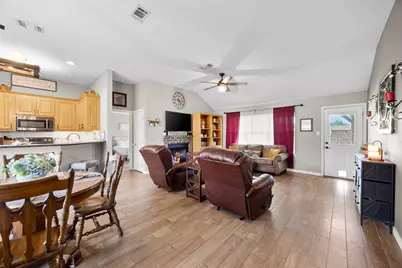 3928 Country Meadows Circle, Granbury, TX 76049 - Photo 5