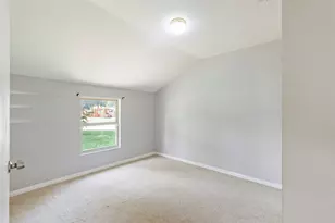 1513 Davis Blvd, Garland, TX 75042 - Photo 5