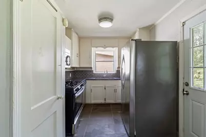 1513 Davis Boulevard, Garland, TX 75042 - Photo 13