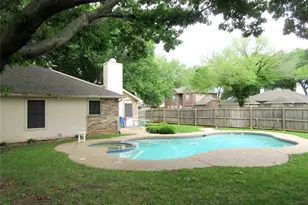 5201 Meadow Chase Ln, Flower Mound, TX 75028 - Photo 5