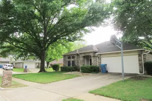 5201 Meadow Chase Ln, Flower Mound, TX 75028 - Photo 3