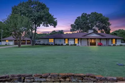 105 Elm Drive, Oak Leaf, TX 75154 - Photo 3