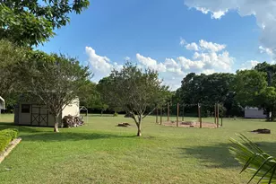 105 Elm Dr, Oak Leaf, TX 75154 - Photo 13