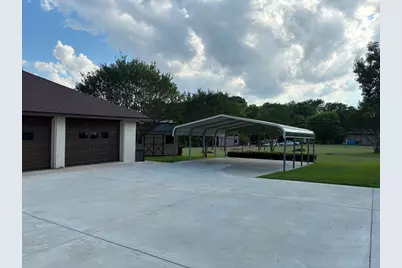 105 Elm Drive, Oak Leaf, TX 75154 - Photo 5