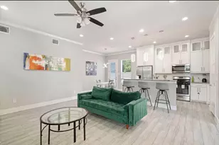 3351 Canada Dr, Dallas, TX 75212 - Photo 3