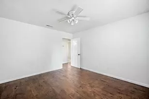 2705 Timberleaf Dr, Carrollton, TX 75006 - Photo 21