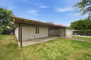 2705 Timberleaf Dr, Carrollton, TX 75006 - Photo 35