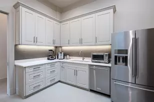 4611 Bobbitt Dr, Dallas, TX 75229 - Photo 19