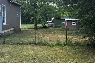 210 Kean, Ladonia, TX 75449 - Photo 5