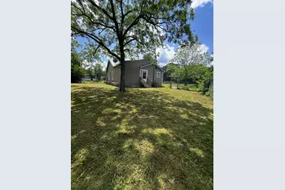 210 Kean, Ladonia, TX 75449 - Photo 3