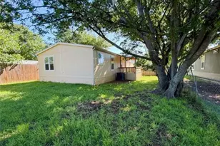 1717 Gale Dr, Pelican Bay, TX 76020 - Photo 3