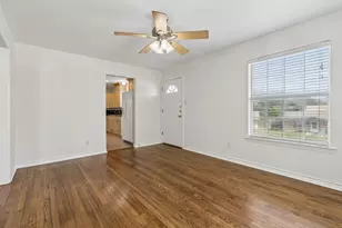 1516 Baxley St, Carrollton, TX 75006 - Photo 5