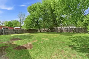 8816 Spaugh Ct, White Settlement, TX 76108 - Photo 5