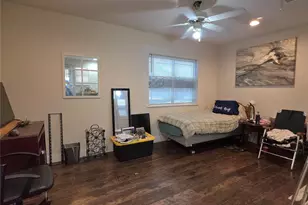 1273 Valencia Ln, Lewisville, TX 75067 - Photo 11