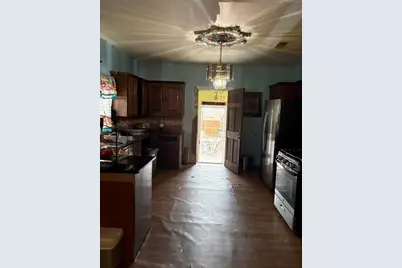 1803 Sayle, Greenville, TX 75401 - Photo 3