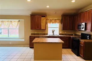 11956 Kingsville Dr, Frisco, TX 75035 - Photo 9