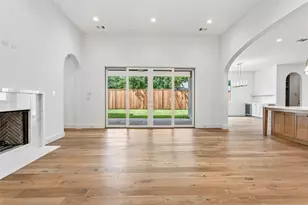8629 Lockhaven Dr, Dallas, TX 75238 - Photo 15