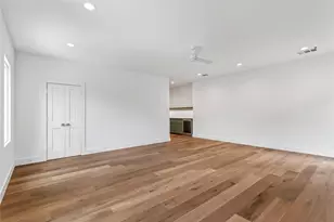 8629 Lockhaven Dr, Dallas, TX 75238 - Photo 29