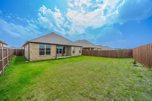 1057 Nighthawk Trl, Alvarado, TX 76009 - Photo 25
