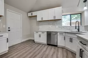 829 Foxridge Dr, Arlington, TX 76017 - Photo 7