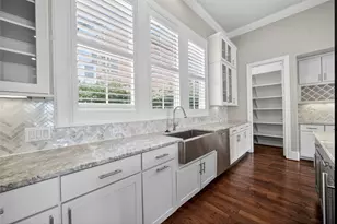 520 S Pearl Expressway S, Dallas, TX 75201 - Photo 9