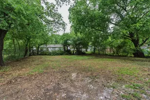 3937 Woodlane Ave, Haltom City, TX 76117 - Photo 13