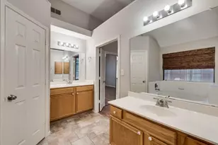 10104 Burgundy Dr, Frisco, TX 75035 - Photo 11