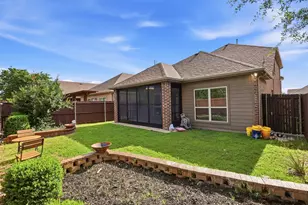 816 Gray Fox Dr, McKinney, TX 75071 - Photo 3