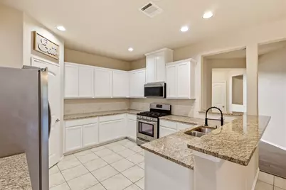 816 Gray Fox Drive, McKinney, TX 75071 - Photo 11