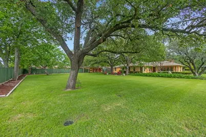1815 N Bell Avenue, Denton, TX 76209 - Photo 5