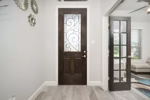 1014 W Villas Ct, Lewisville, TX 75067 - Photo 5