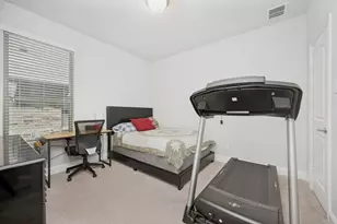 1014 W Villas Ct, Lewisville, TX 75067 - Photo 7